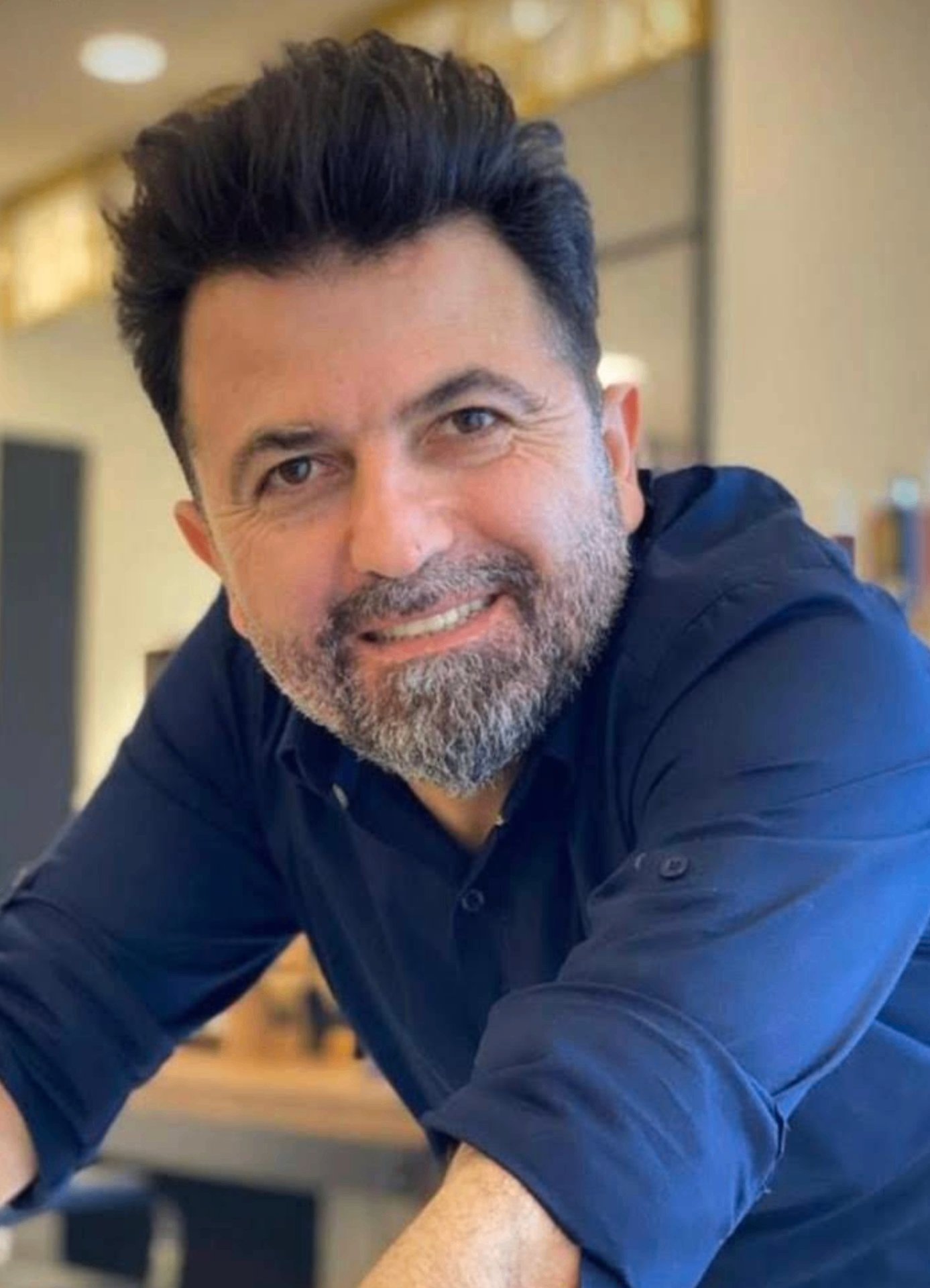 Portrait von Abdullah Irdem, Inhaber und Meister-Coiffeur von EGE Coiffeur in Dietikon
